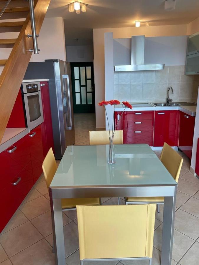 בול Apartments Josip מראה חיצוני תמונה