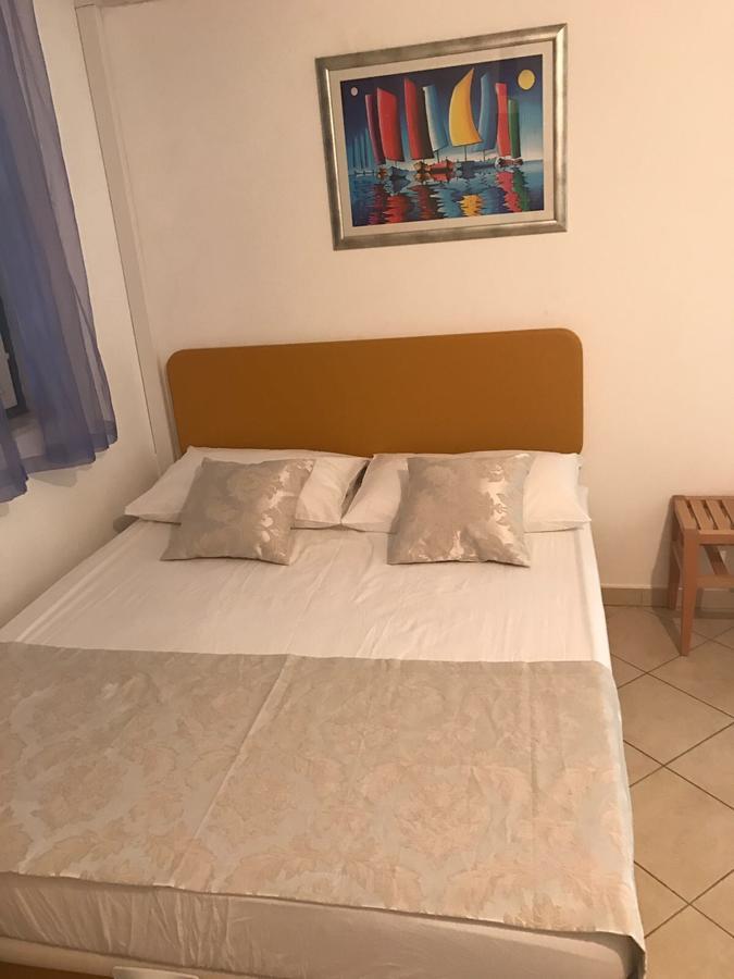 בול Apartments Josip מראה חיצוני תמונה